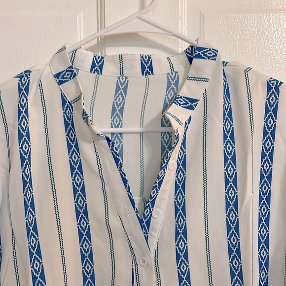 NWOT Women's V Neck Button Down Loose Casual Top Size Large, NWOT - Picture 3 of 11